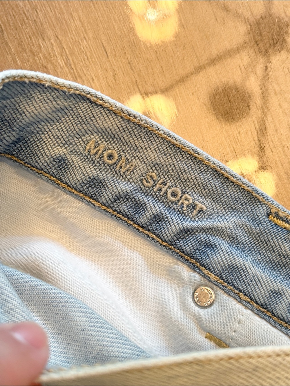 American Eagle Mom Shorts Distressed Hi Rise Size 4 - Picture 6 of 10